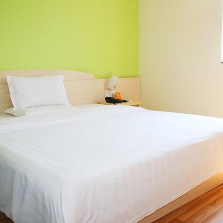 7Days Inn Foshan Shunde Ronggui Xiao Huangpu Экстерьер фото